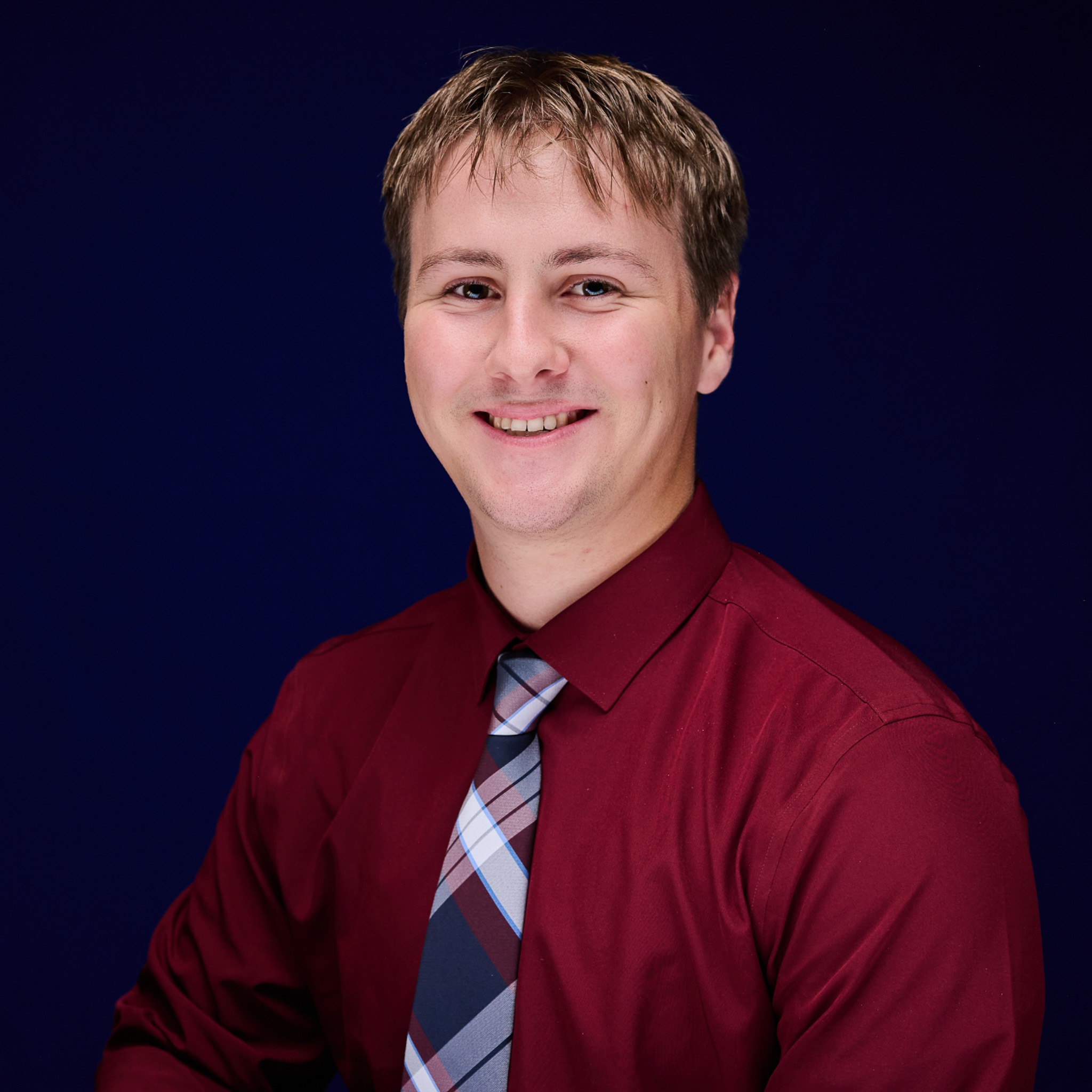 Ben Maxinoski, E.I.